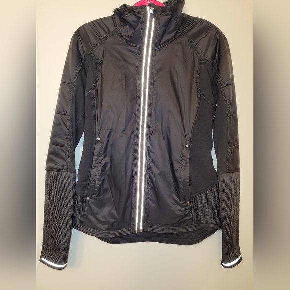 Lululemon Run: Bundle Up Jacket outdoor quilted running athletic black coat  6 - Picture 3 of 10